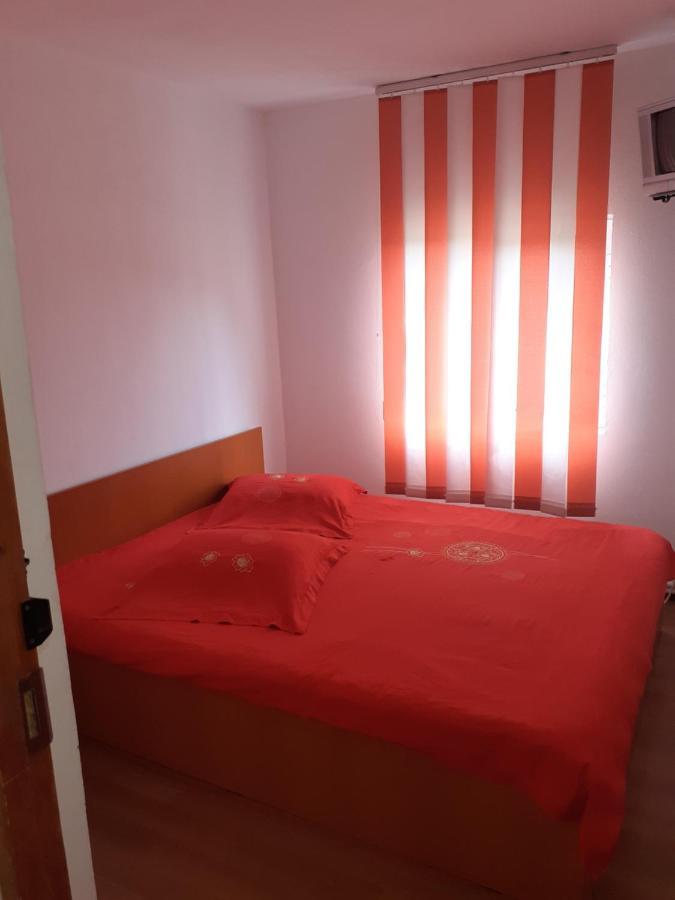 Отель Casa Denisa Vidraru Transfgarasan Capatineni-Ungureni Экстерьер фото